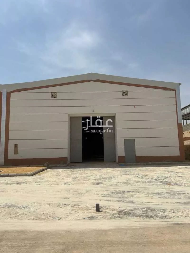 مستودع للإيجار في شارع رقم 30, حي المنصورية, مدينة الرياض, منطقة الرياض 1 صورة