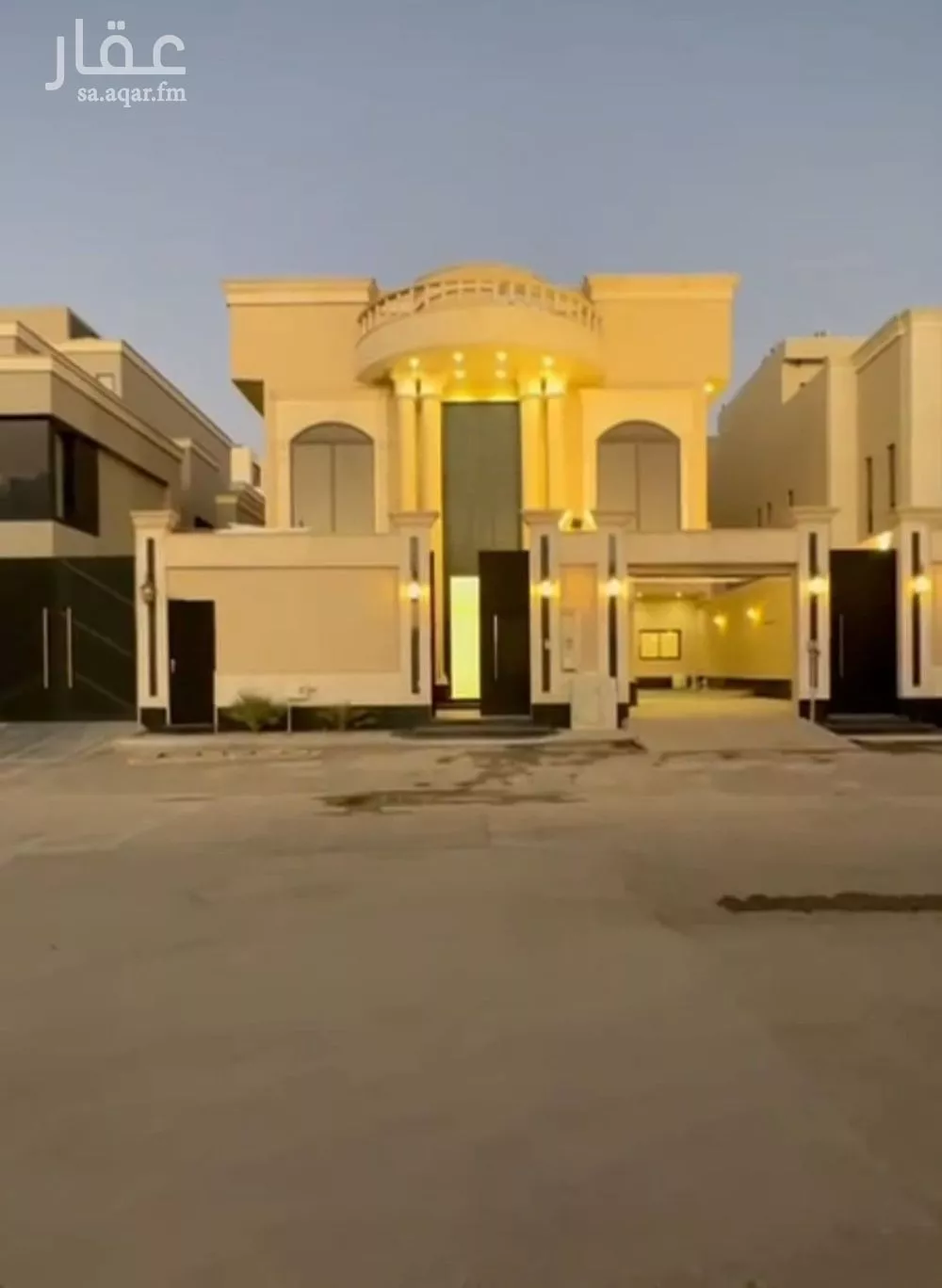 فيلا للبيع في شارع الحميداني, حي القيروان, مدينة الرياض, منطقة الرياض 1 صورة