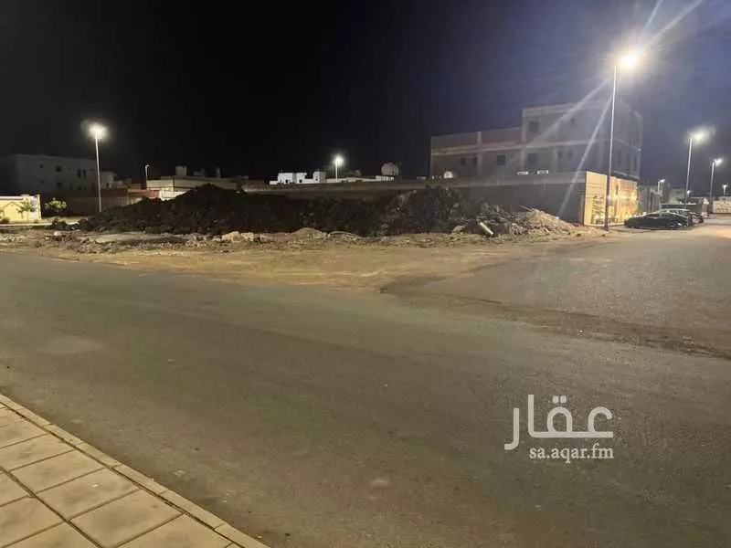 أرض للبيع في شارع ربيعه الاسدى, حي العاقول, مدينة المدينه المنوره, منطقة المدينة المنورة 1 صورة