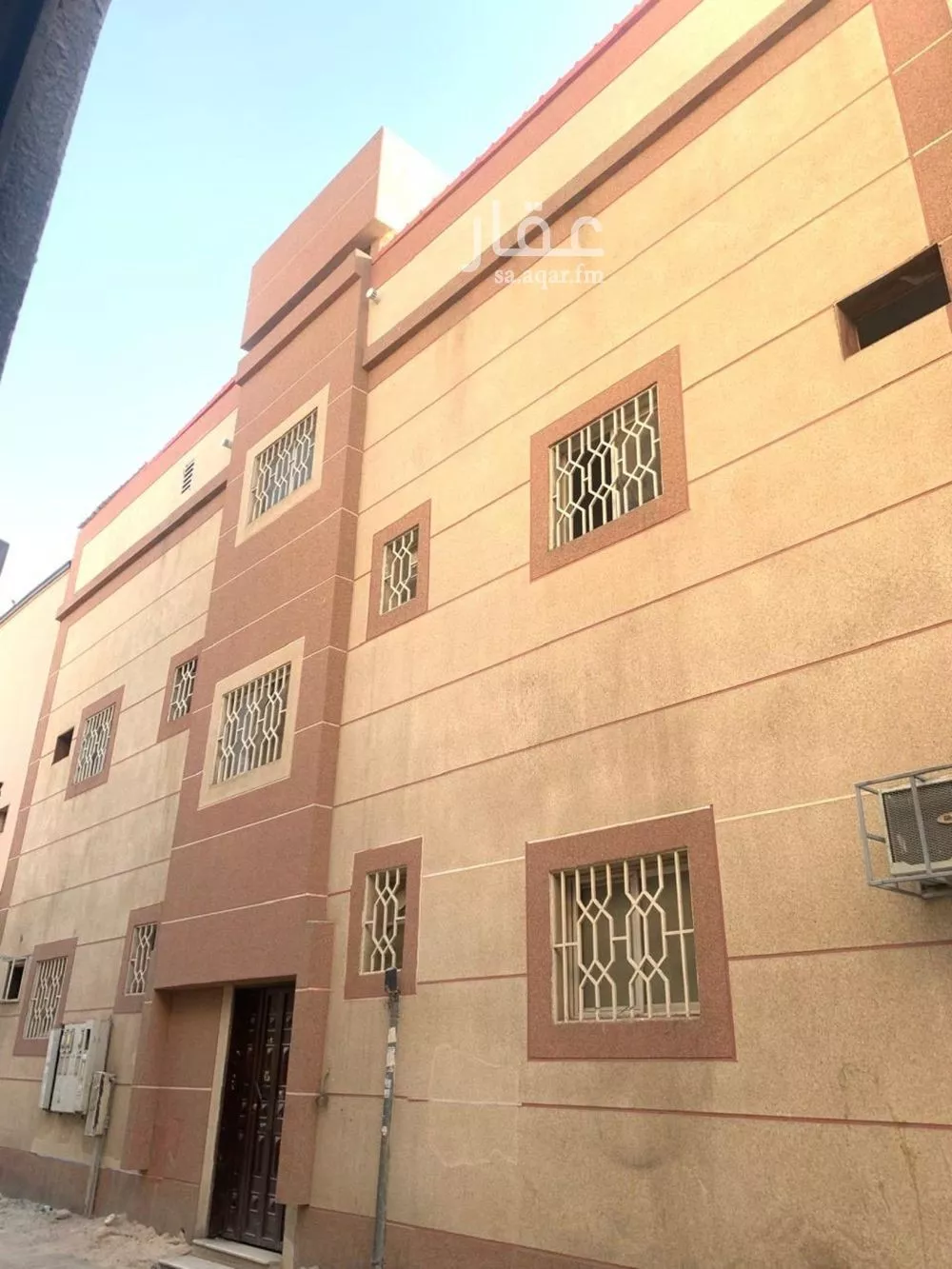 عمارة للإيجار في شارع سواد بن قارب, حي منفوحة الجديدة, مدينة الرياض, منطقة الرياض 1 صورة