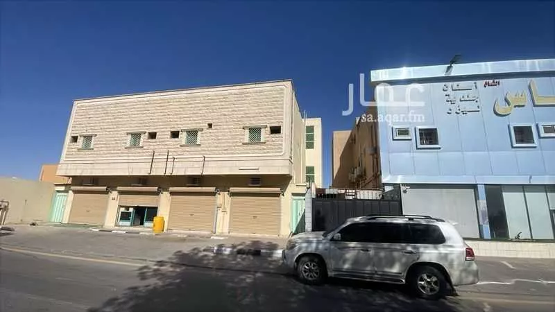 عمارة للبيع في شارع شارع الملك فهد بن عبدالعزيز, حي القادسية, مدينة رفحاء, منطقة الحدود الشماليه 1 صورة