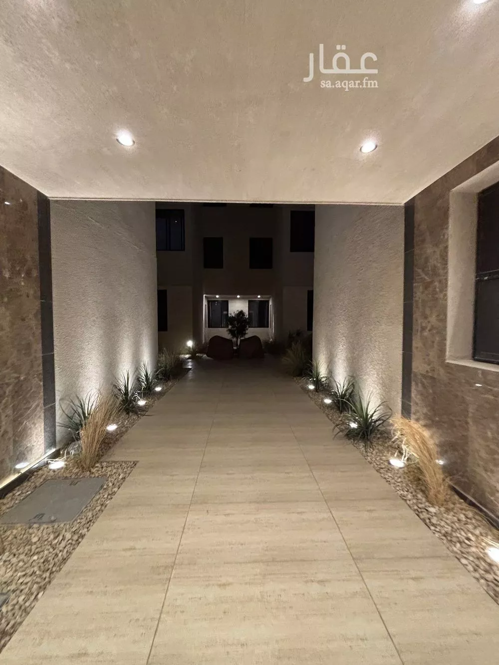 عمارة للإيجار في شارع الحارث بن سليل, حي العارض, مدينة الرياض, منطقة الرياض 1 صورة