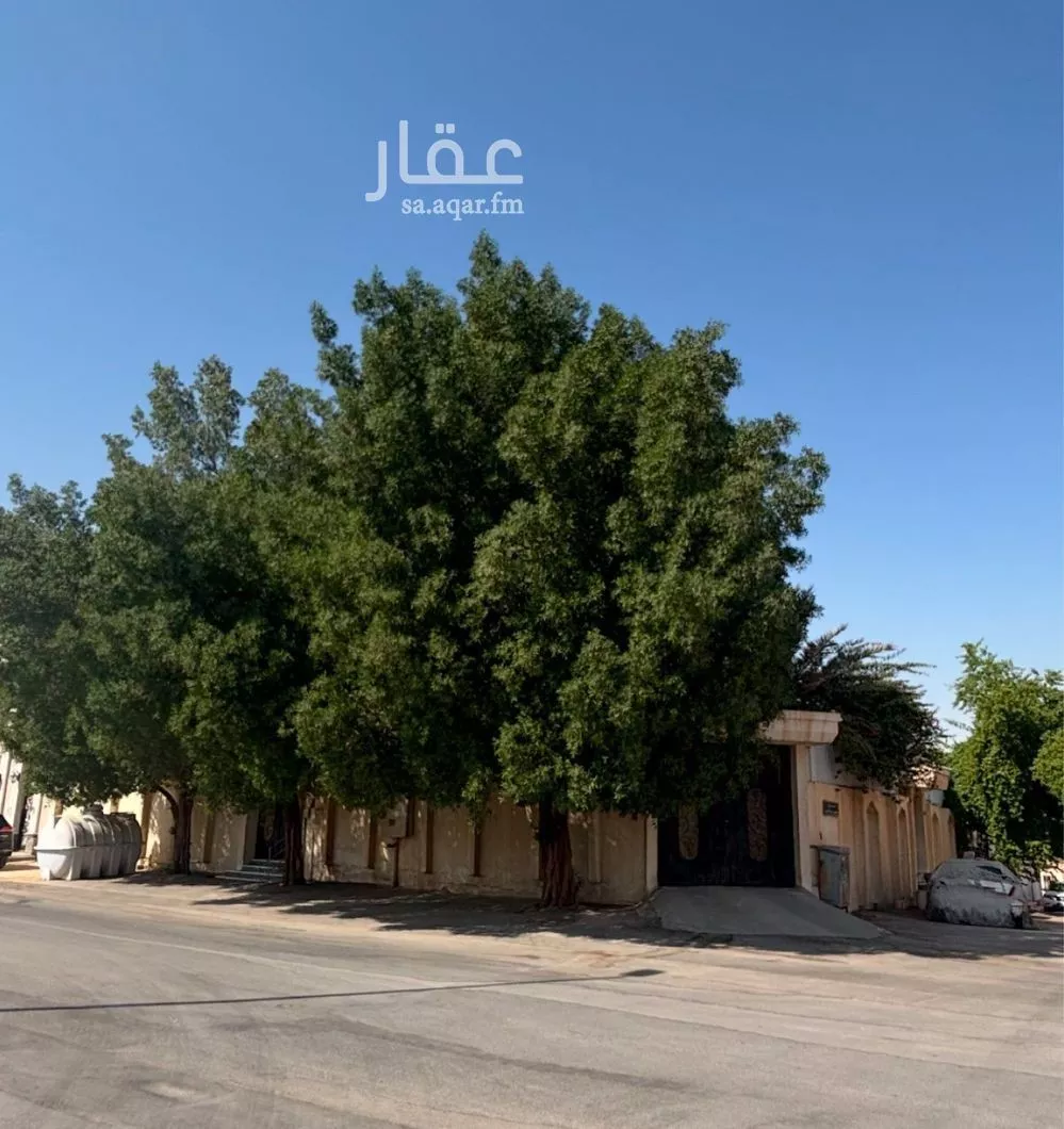 فيلا للبيع في شارع عبداللطيف المنديل, حي الربوة, مدينة الرياض, منطقة الرياض 1 صورة