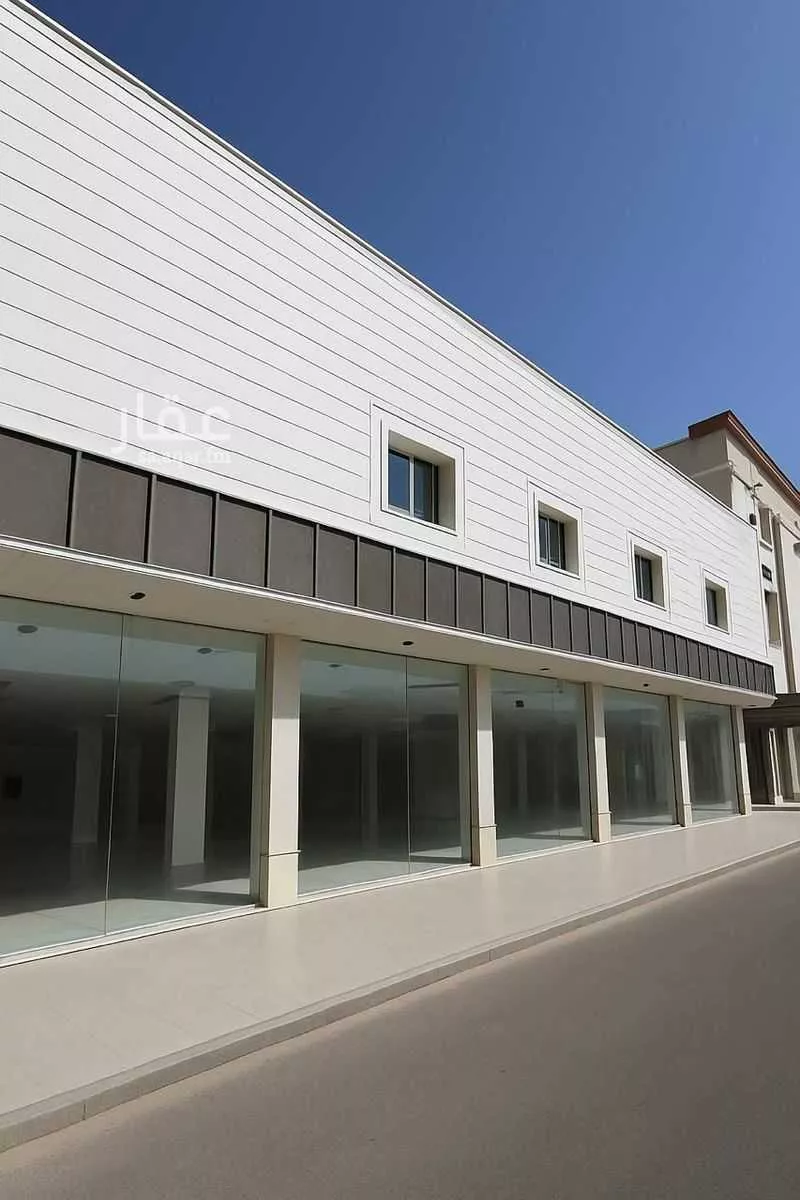 عمارة للإيجار في شارع الحسن بن علي, حي الروضة, مدينة الرياض, منطقة الرياض 1 صورة