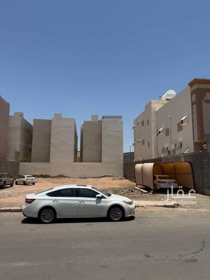 أرض للبيع في شارع عريب ابن حميد الهمداني, حي الغراء, مدينة المدينه المنوره, منطقة المدينة المنورة 1 صورة