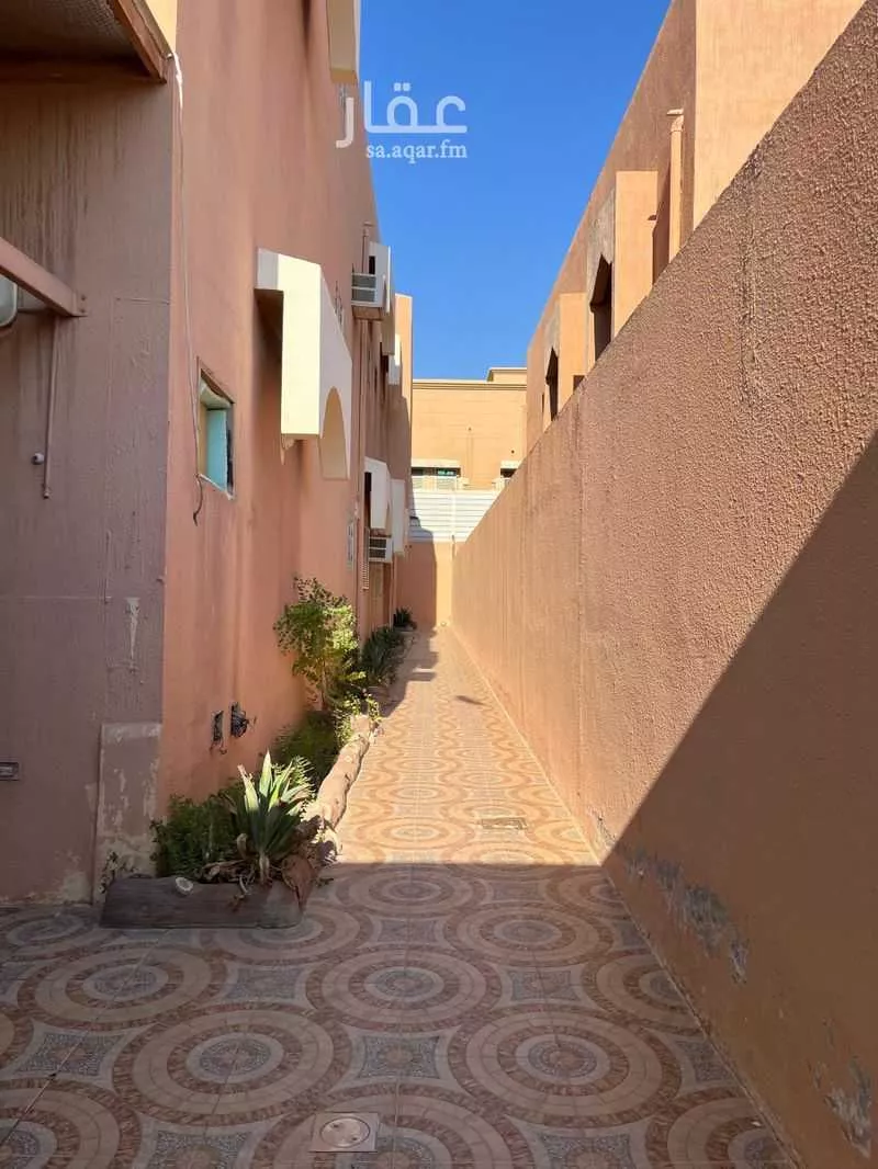 فيلا للبيع في شارع البكيرية, مدينة مدينه الجبيل الصناعيه, المنطقة الشرقية 1 صورة