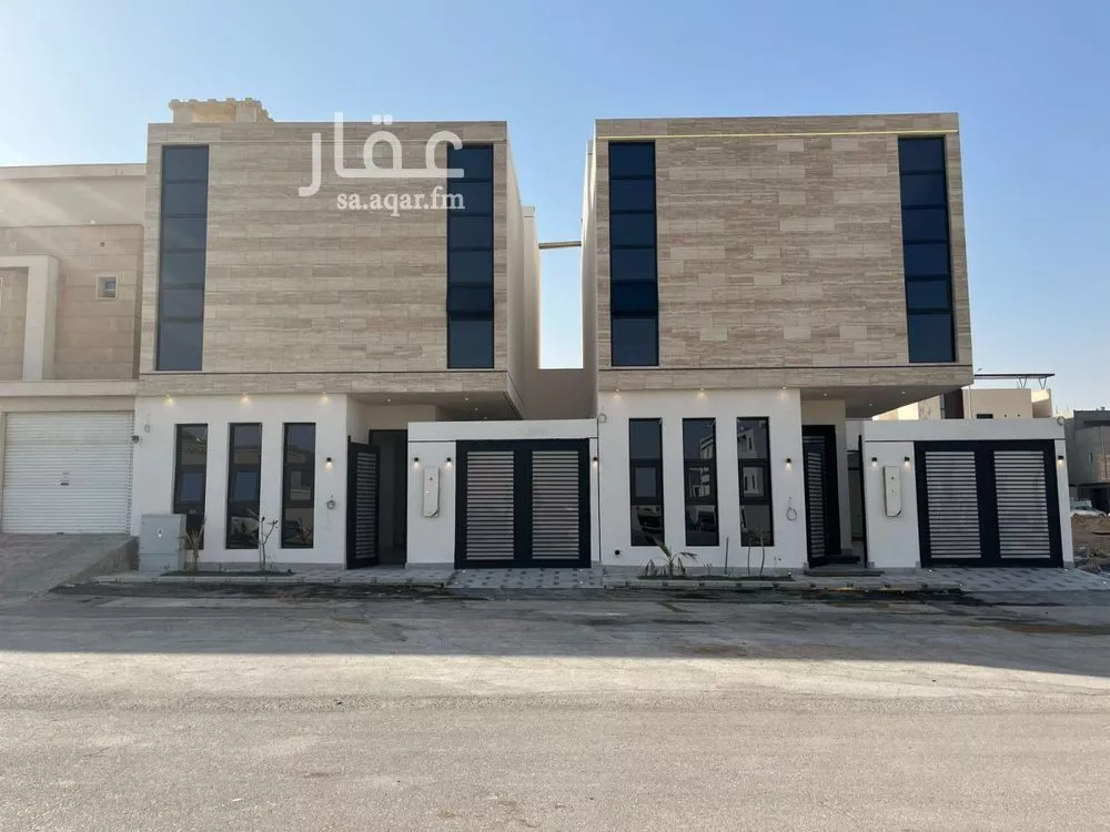 فيلا للبيع في شارع عبدالقادر بن عبدالوارث, حي المهدية, مدينة الرياض, منطقة الرياض 1 صورة