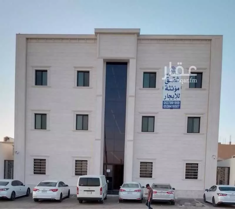 عمارة للبيع في شارع قتادة بن النعمان, حي الوادي, مدينة حفر الباطن, المنطقة الشرقية 1 صورة