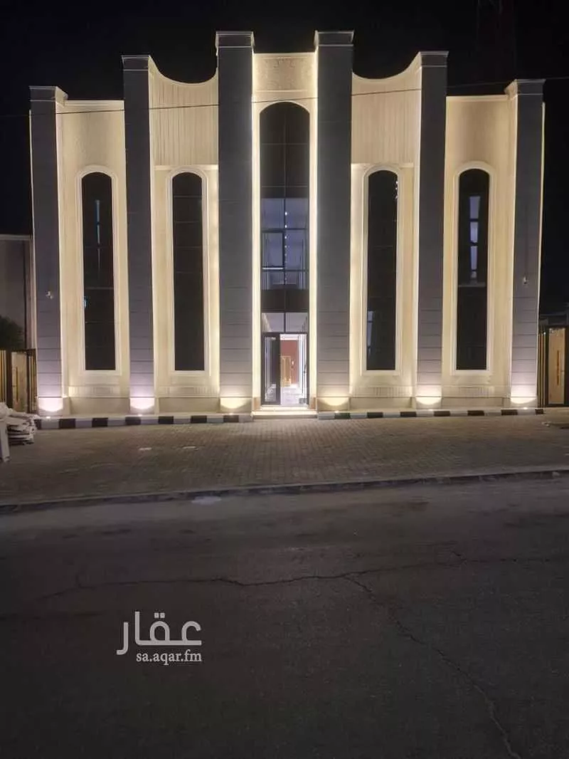 عمارة للبيع في شارع سلمان بن عبدالعزيز, حي البلدية, مدينة حفر الباطن, المنطقة الشرقية 1 صورة