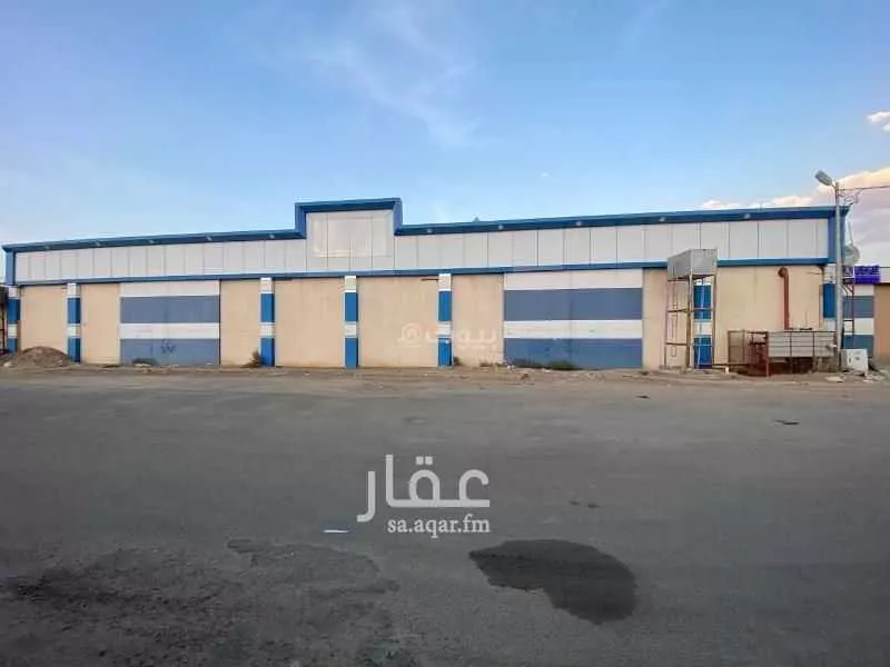 مستودع للإيجار في شارع طريق الملك فهد, حي الغويلا, مدينة نجران, منطقة نجران 1 صورة