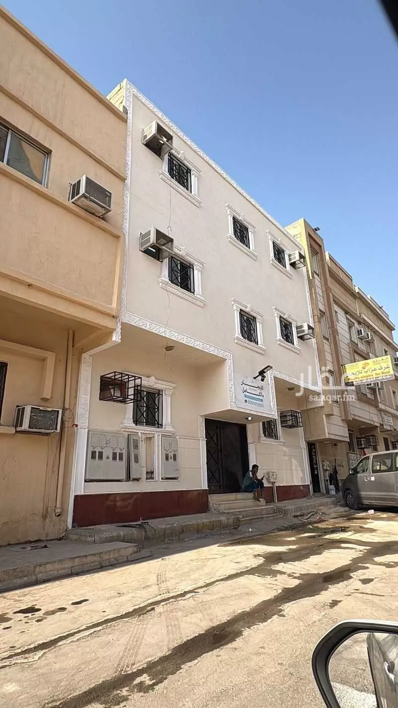 عمارة للإيجار في شارع ابراهيم بن السديد ، حي ثليم ، الرياض ، منطقة الرياض 1 صورة