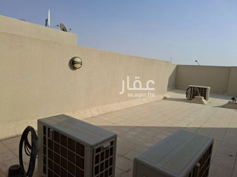 فيلا للبيع في شارع عثمان الرويني, حي الجنادرية, مدينة الرياض, منطقة الرياض 1 صورة