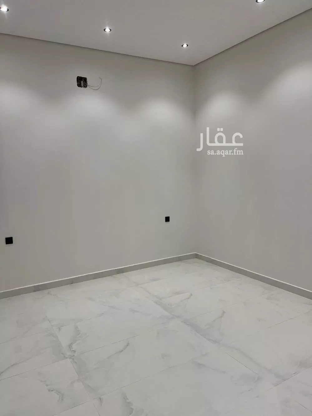 دور للبيع في شارع الشيخ عيسى بن سلمان ال خليفة, حي المعيزيلة, مدينة الرياض, منطقة الرياض 1 صورة