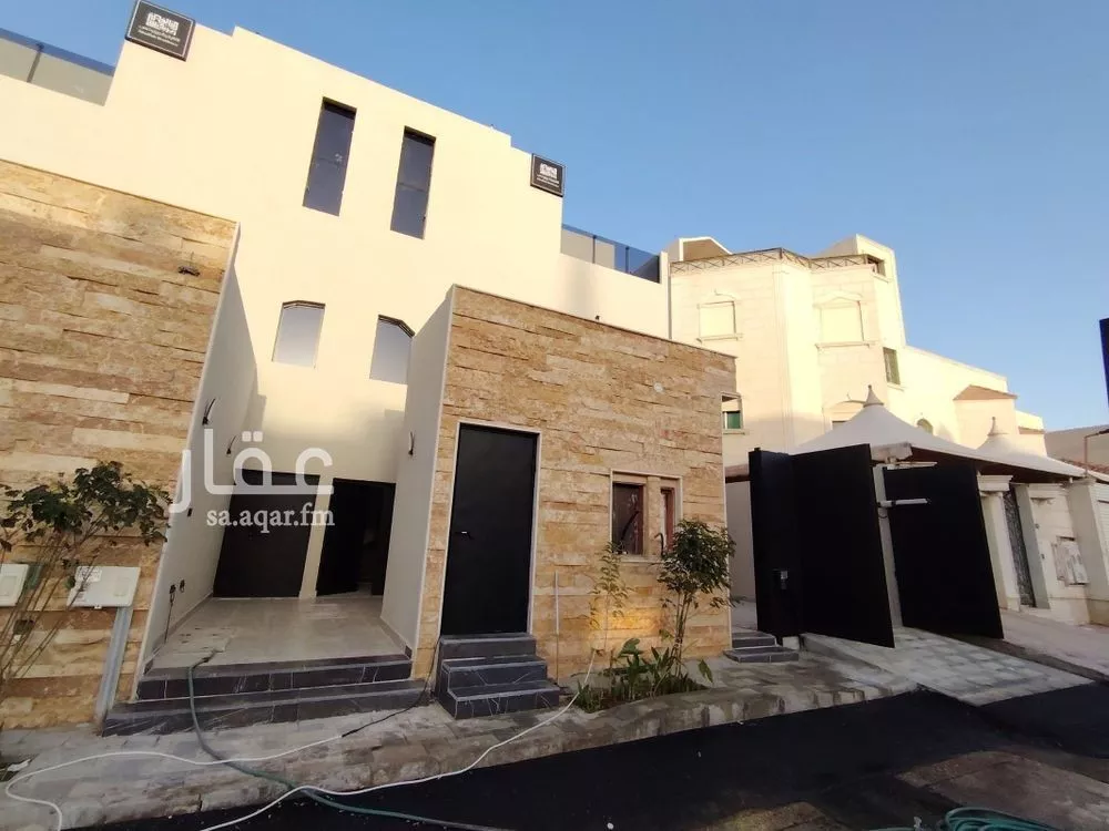 دور للبيع في شارع العينين, حي إشبيلية, مدينة الرياض, منطقة الرياض 1 صورة