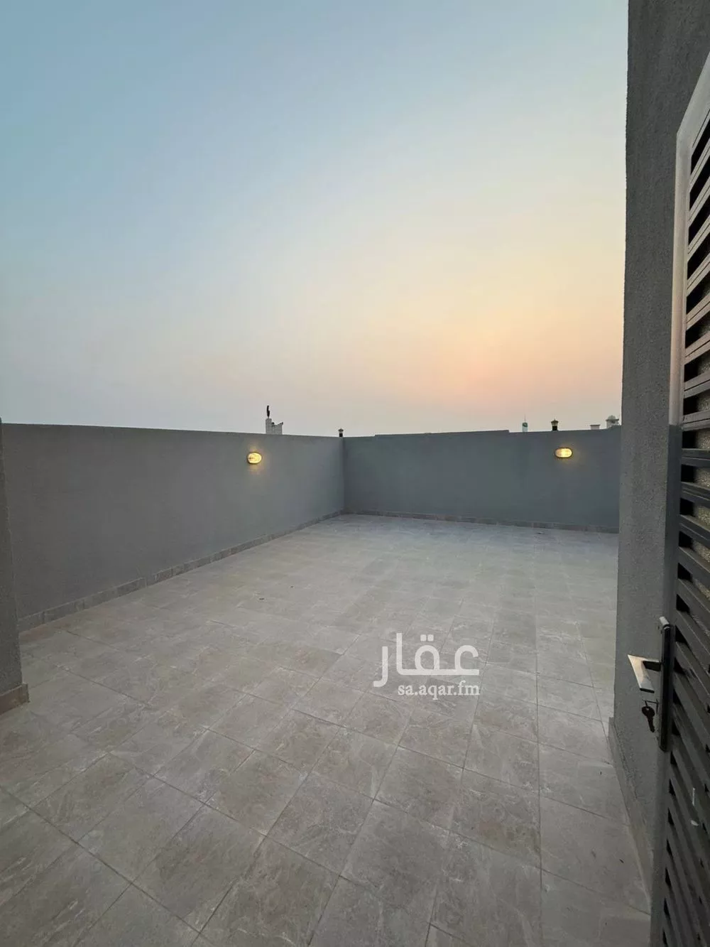 شقة للبيع في شارع خارجه ابن عبدالمنذر, حي الحمدانية, مدينة جدة, منطقة مكة المكرمة 1 صورة