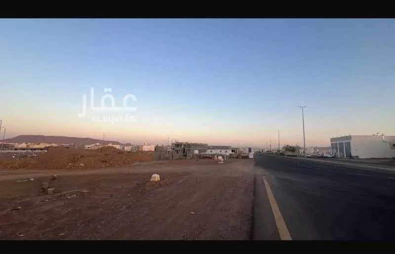 أرض للبيع في شارع عبدالمحسن بن عبدالعزيز, حي نبلاء, مدينة المدينه المنوره, منطقة المدينة المنورة 1 صورة