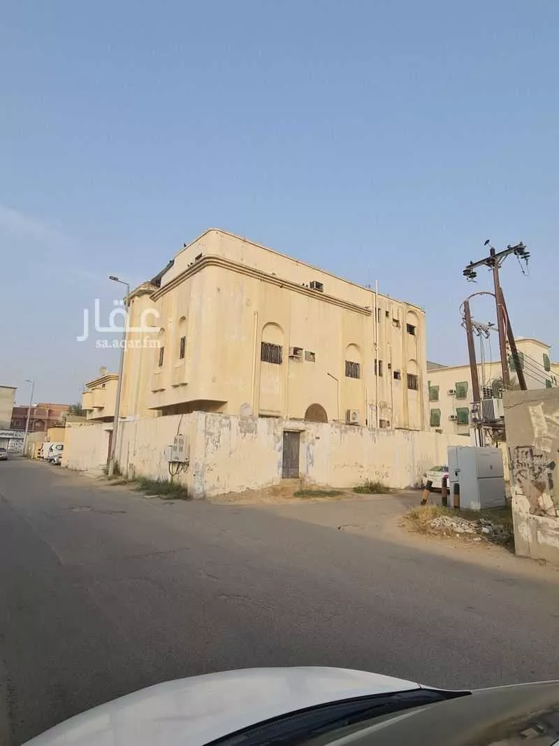 عمارة للبيع في شارع البديع والقرفي 232, مدينة البديع والقرفي, منطقة جازان 1 صورة