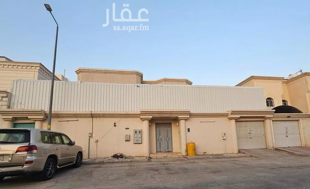 فيلا للبيع في شارع قس بن ساعدة, حي الملك فيصل, مدينة الرياض, منطقة الرياض 1 صورة