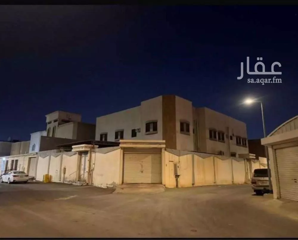 فيلا للبيع في شارع عبدالله زواوي, حي ظهرة البديعة, مدينة الرياض, منطقة الرياض 1 صورة