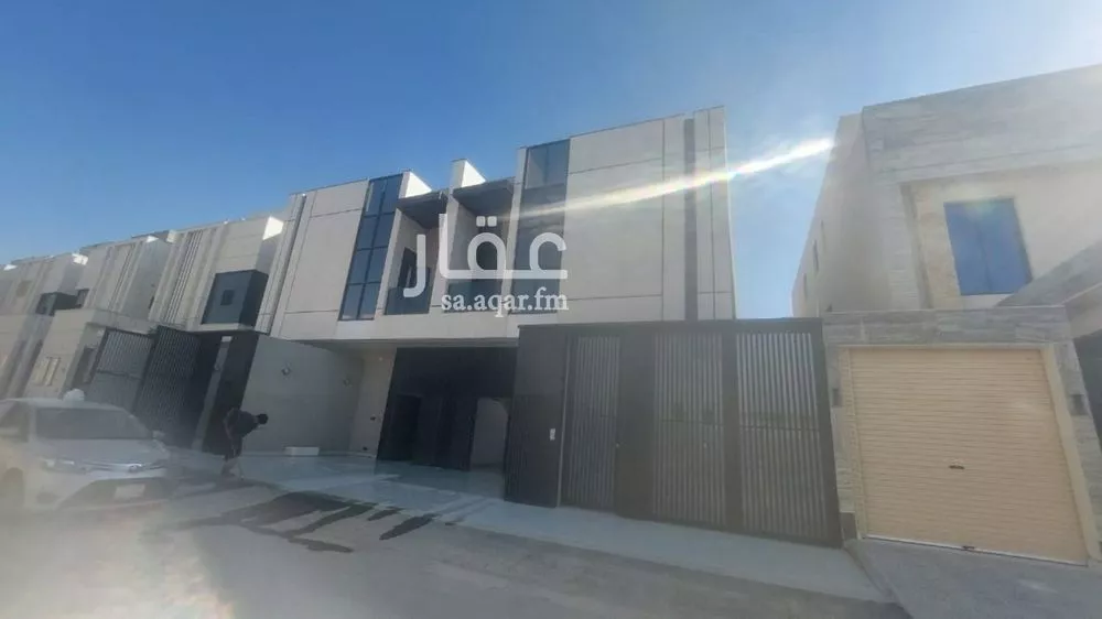 دور للبيع في شارع صخر, حي الجنادرية, مدينة الرياض, منطقة الرياض 1 صورة