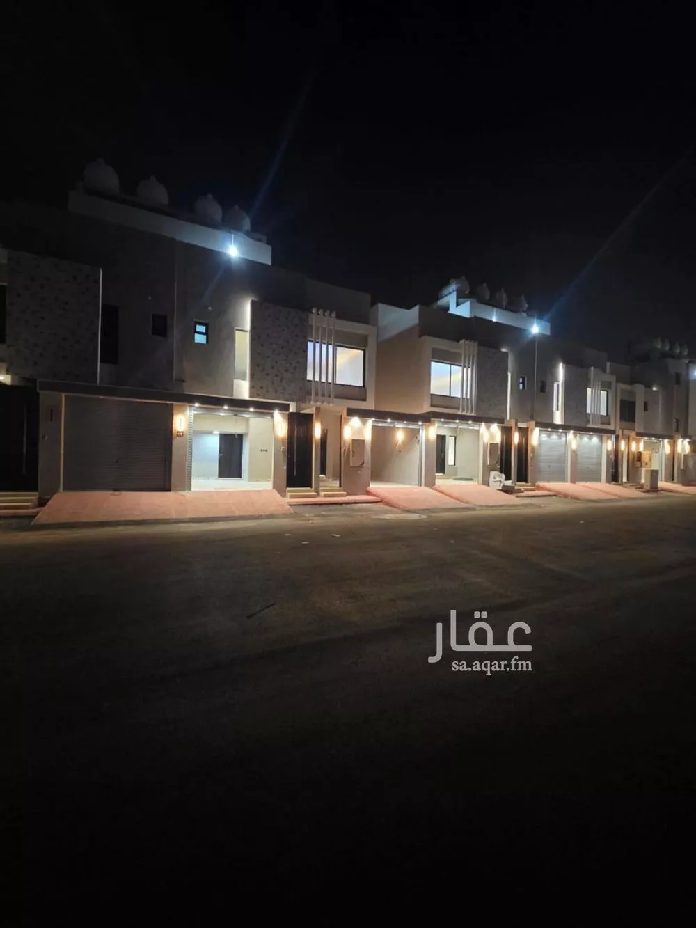 دور للبيع في شارع أحمد بن عميرة, حي بدر, مدينة الرياض, منطقة الرياض 1 صورة