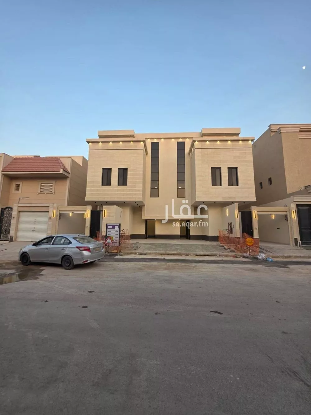 دور للبيع في شارع عبدالرحمن بن موسى, حي العوالي, مدينة الرياض, منطقة الرياض 1 صورة