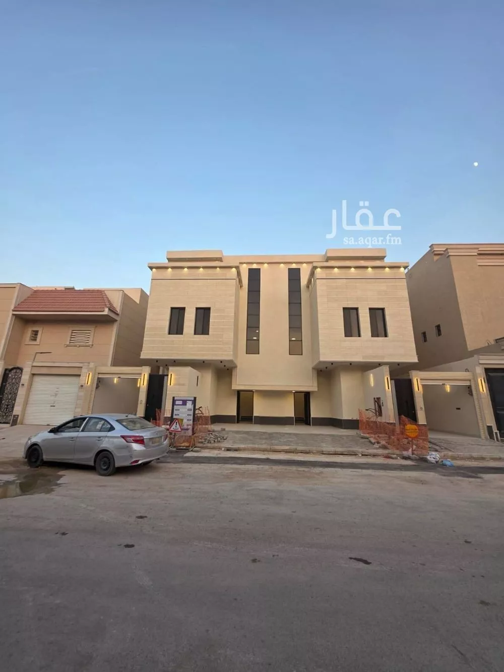 دور للبيع في شارع عبدالرحمن بن موسى, حي العوالي, مدينة الرياض, منطقة الرياض 1 صورة