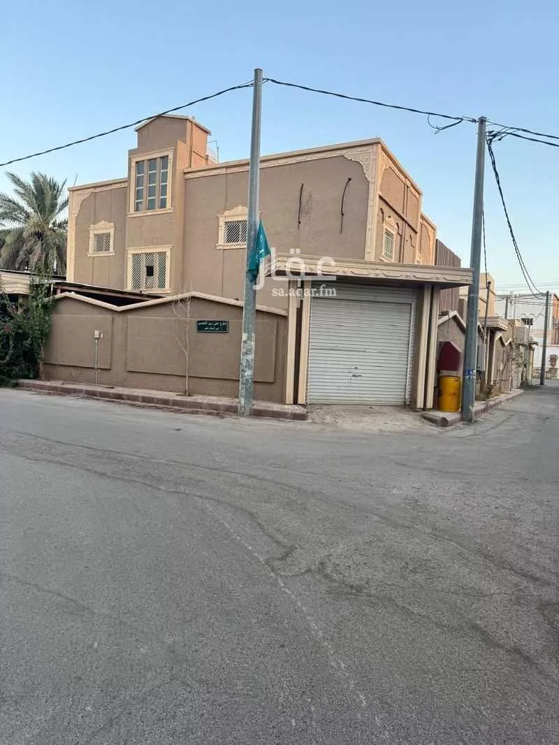 فيلا للبيع في شارع علي زين العابدين, حي الملك فهد, مدينة المجمعه, منطقة الرياض 1 صورة