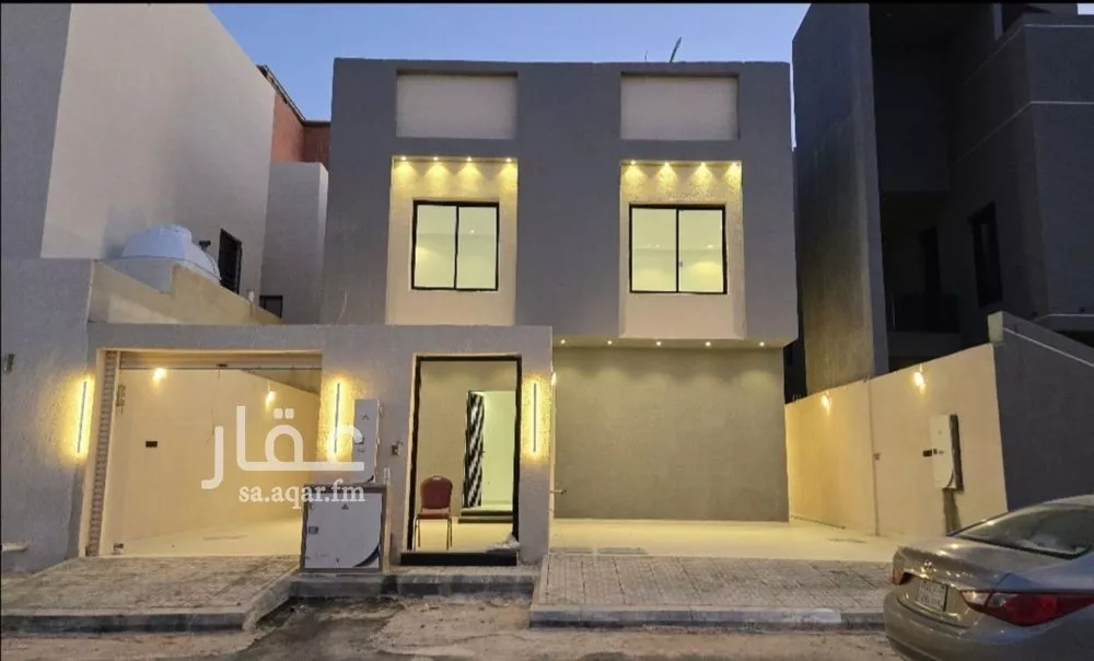 دور للبيع في شارع عكاظ, حي عكاظ, مدينة الرياض, منطقة الرياض 1 صورة