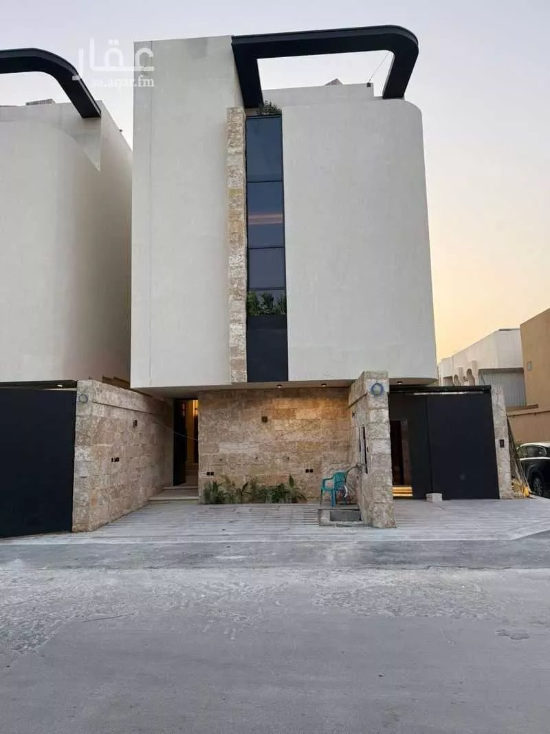 أدوار رحب الملك فهد 107 1 صورة