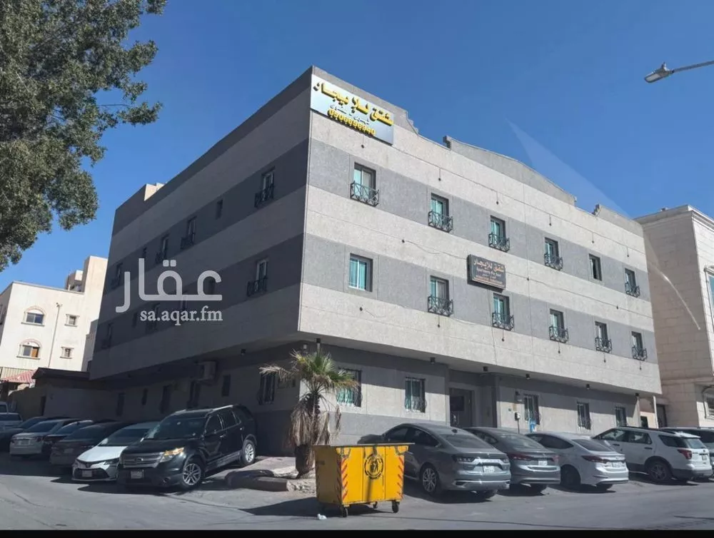 عمارة للإيجار في شارع الشرف, حي الضباط, مدينة الرياض, منطقة الرياض 1 صورة
