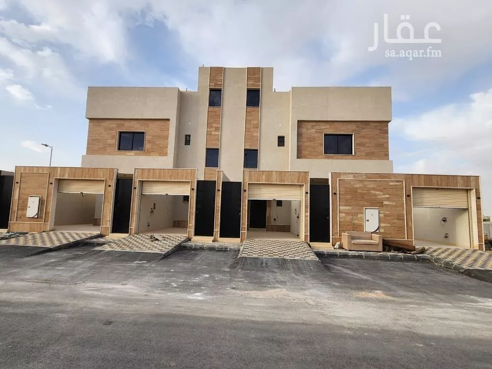 دور للبيع في شارع الحواتم, حي ديراب, مدينة الرياض, منطقة الرياض 1 صورة