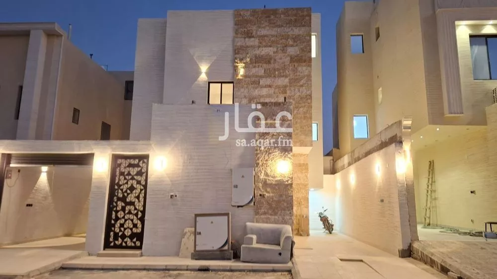 دور للبيع في شارع شمس الدين السخاوي, حي عكاظ, مدينة الرياض, منطقة الرياض 1 صورة