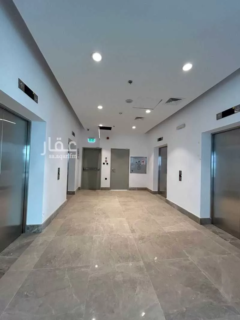 مكتب تجاري للإيجار في شارع العليا, حي الصحافة, مدينة الرياض, منطقة الرياض 1 صورة