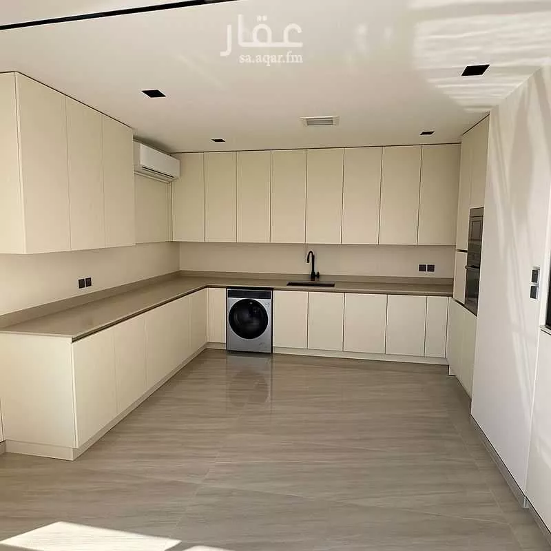 دور للإيجار في شارع أحمد بن صالح, حي القيروان, مدينة الرياض, منطقة الرياض 1 صورة