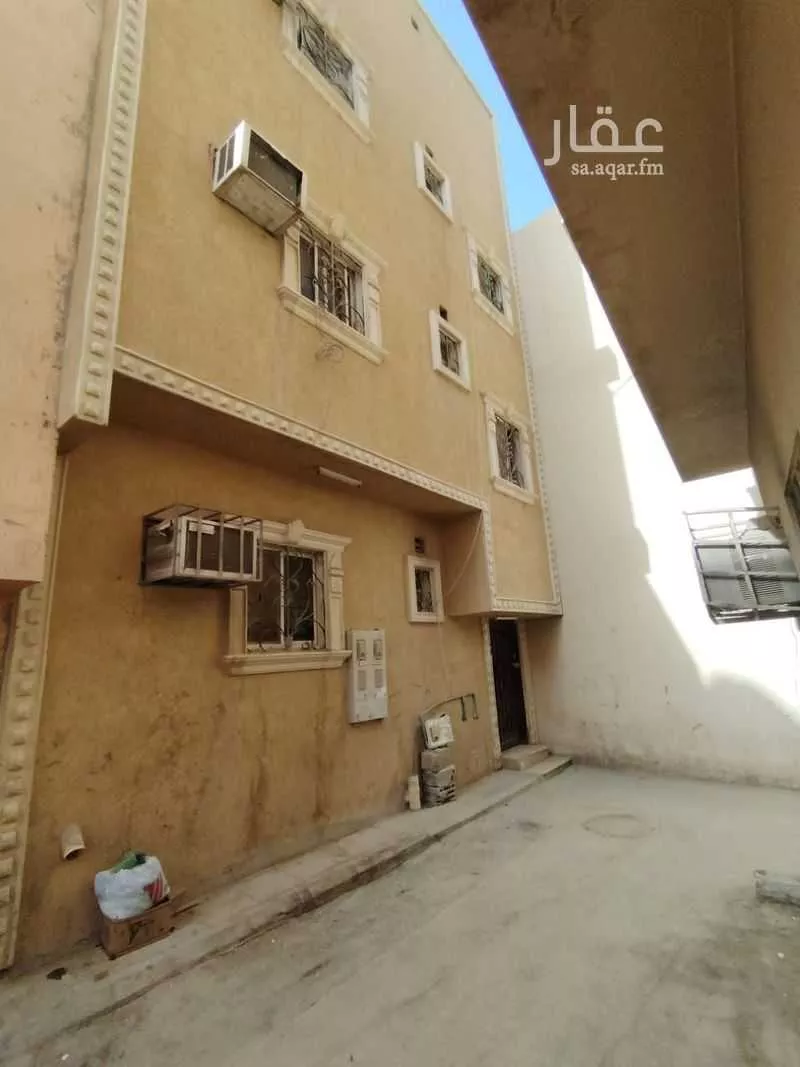 عمارة للبيع في شارع حجلا, حي ثليم, مدينة الرياض, منطقة الرياض 1 صورة