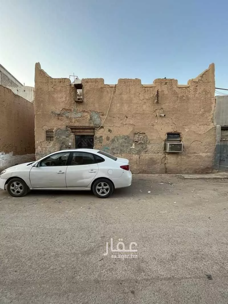 دور للبيع في شارع الفضل بن مهران, حي العود, مدينة الرياض, منطقة الرياض 1 صورة