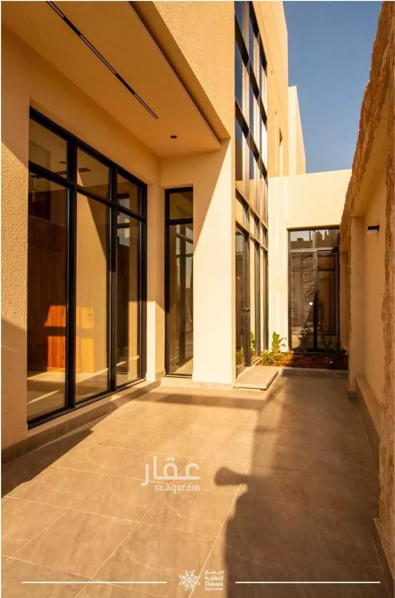 فيلا للبيع في شارع أبي زكريا بن منصور, حي النرجس, مدينة الرياض, منطقة الرياض 1 صورة