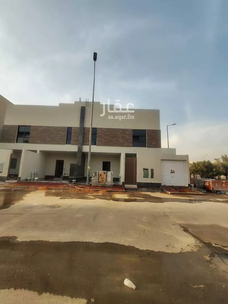 دور للبيع في شارع ابن أرقم, حي المنار, مدينة الرياض, منطقة الرياض 1 صورة