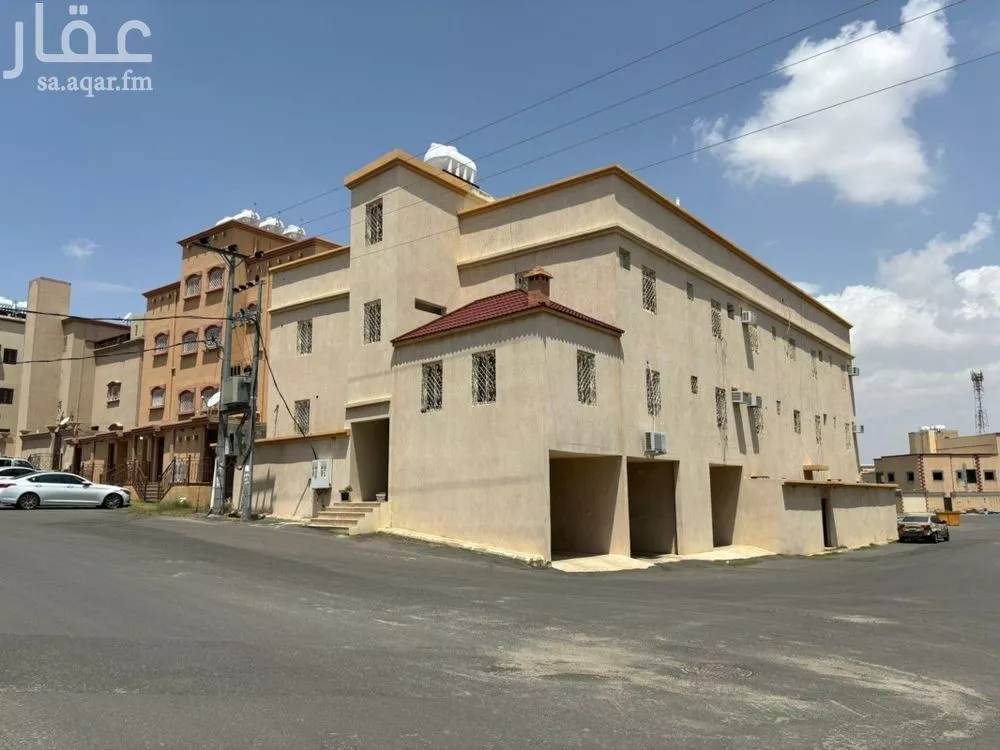 عمارة للبيع في حي الحرابي, مدينة خميس مشيط, منطقة عسير 1 صورة