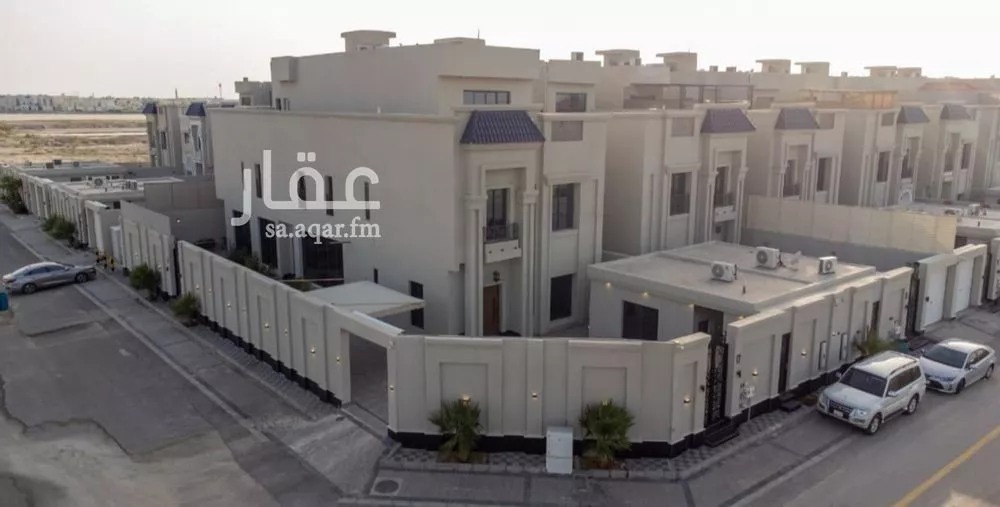 فيلا للبيع في حي البحيرة, مدينة الخبر, المنطقة الشرقية 1 صورة