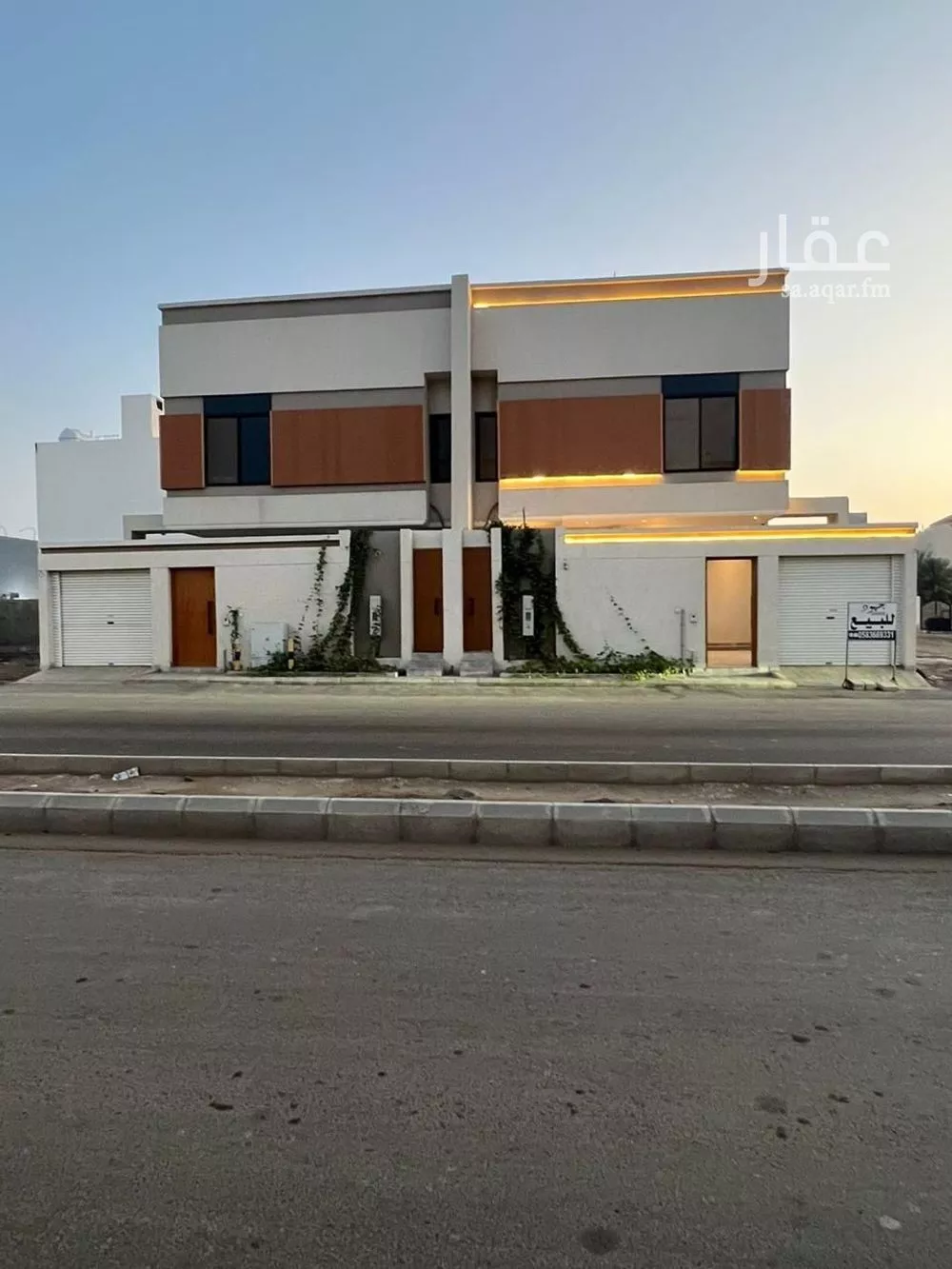 فيلا للبيع في شارع محمد نور الكتبي, حي الياقوت, مدينة جدة, منطقة مكة المكرمة 1 صورة