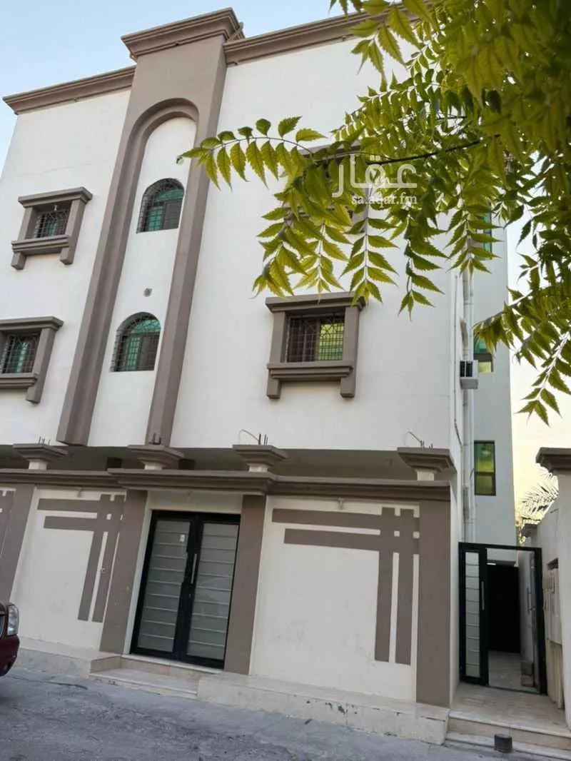 عمارة للإيجار في شارع أبو الشيخ بن حيان, حي بلدة الجفر, مدينة الاحساء, المنطقة الشرقية 1 صورة