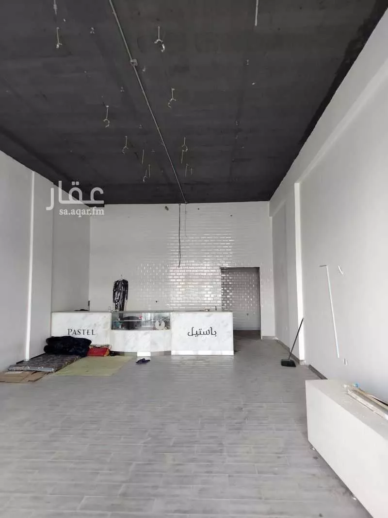 محل للإيجار في شارع انس بن مالك, حي الملقا, مدينة الرياض, منطقة الرياض 1 صورة