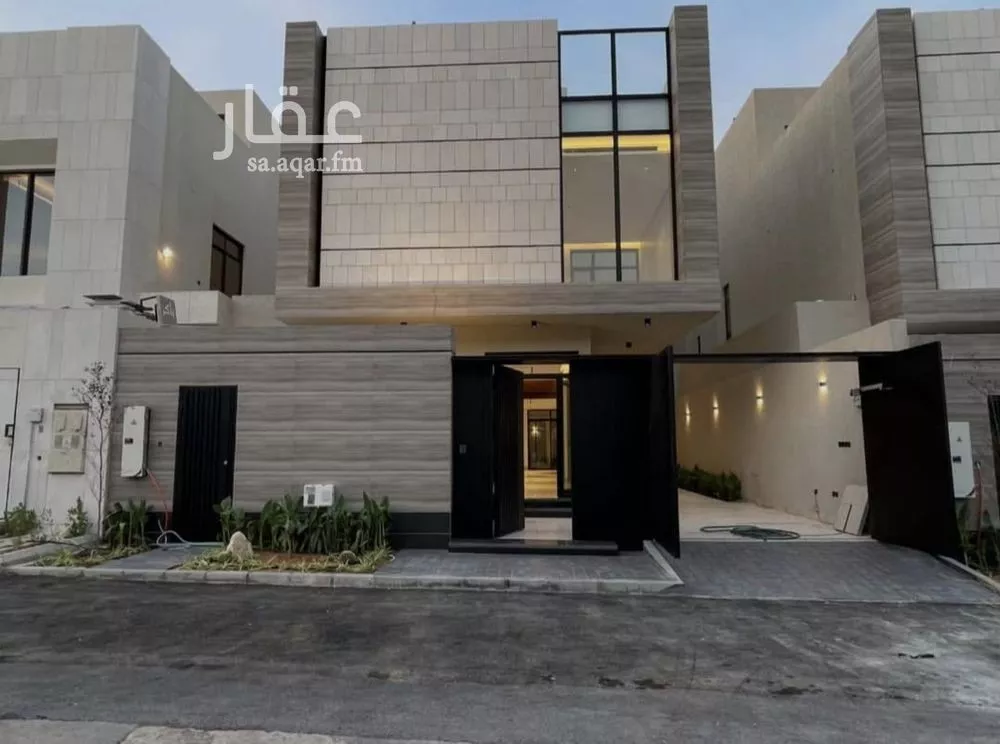 فيلا للبيع في شارع علي بن الدقاق, حي النرجس, مدينة الرياض, منطقة الرياض 1 صورة