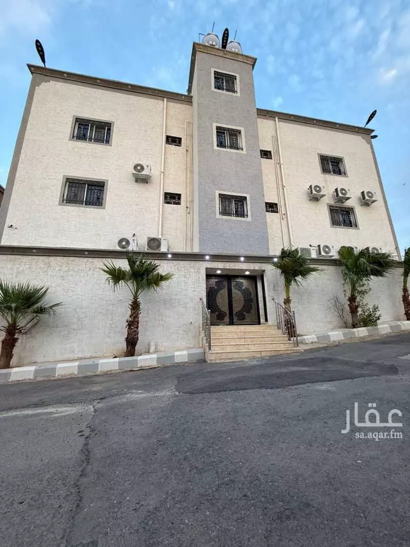 عمارة للبيع في شارع علي الدرويش, حي الضرس, مدينة محائل, منطقة عسير 1 صورة