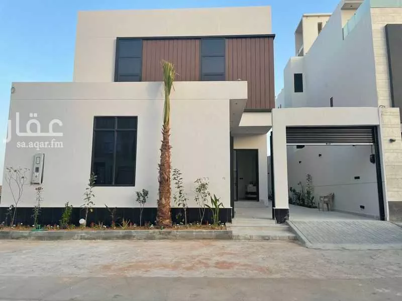 فيلا للبيع في شارع حلل بنت أبي المكارم, حي المهدية, مدينة الرياض, منطقة الرياض 1 صورة