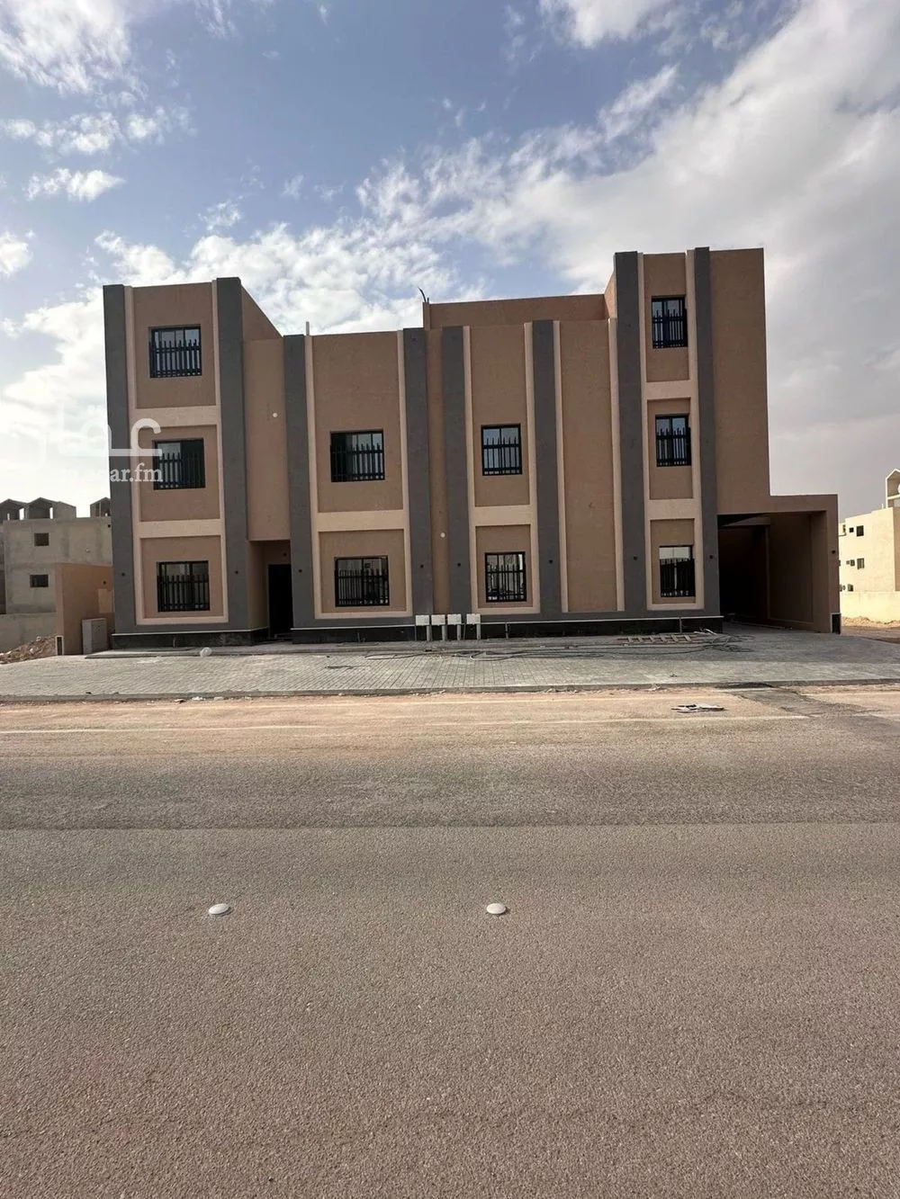 فيلا للبيع في شارع الجميل ابن حاتم, حي ظهرة لبن, مدينة الرياض, منطقة الرياض 1 صورة