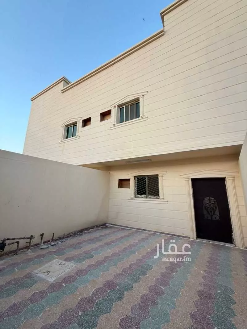 عمارة للبيع في شارع النهضة 31, حي النهضة, مدينة البكيريه, منطقة القصيم 1 صورة