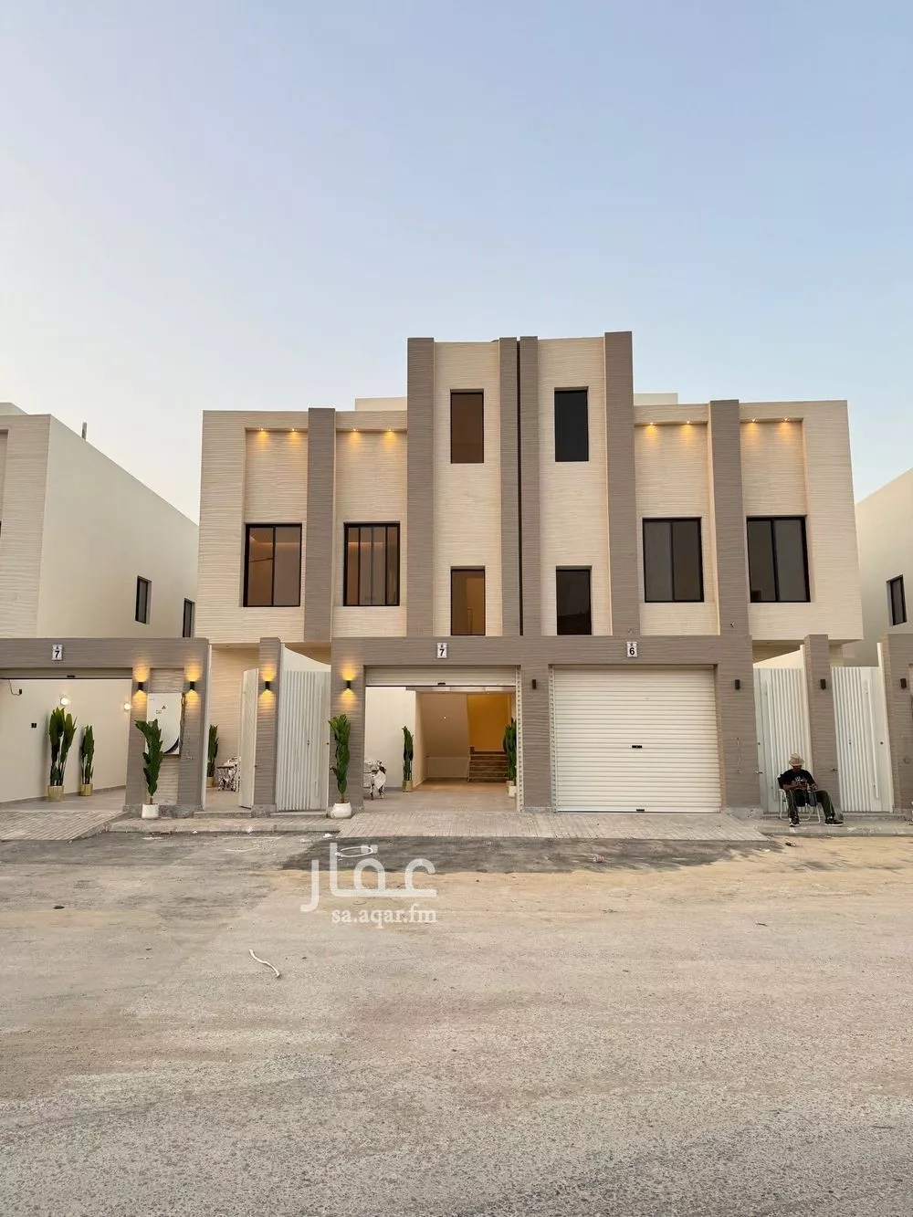 دور للبيع في شارع ابراهيم الجاسر, حي عكاظ, مدينة الرياض, منطقة الرياض 1 صورة